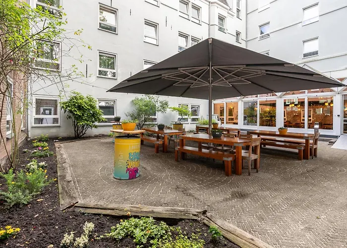 Hans Brinker Hostel Amsterdam